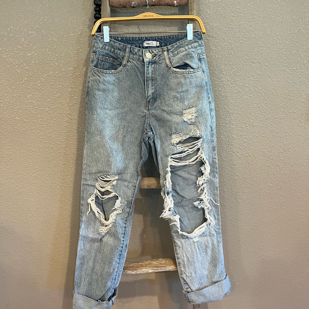 Rue 21 ripped baggy jeans